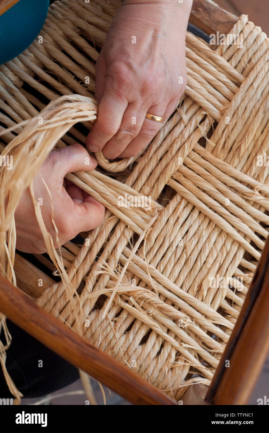 Mender High Resolution Stock Photography And Images Alamy