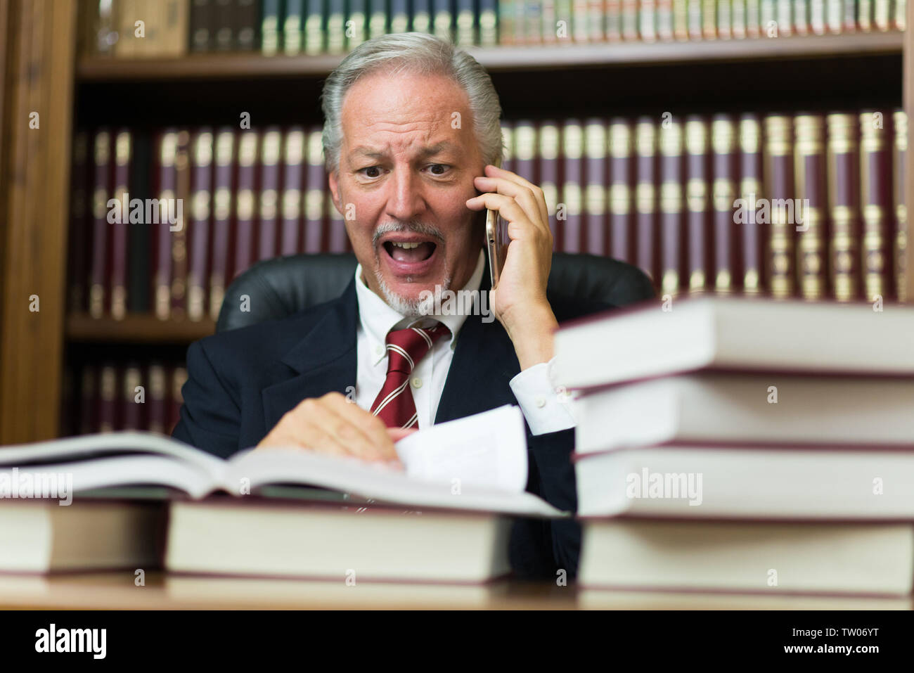 Lawyer yelling hires stock photography and images Alamy