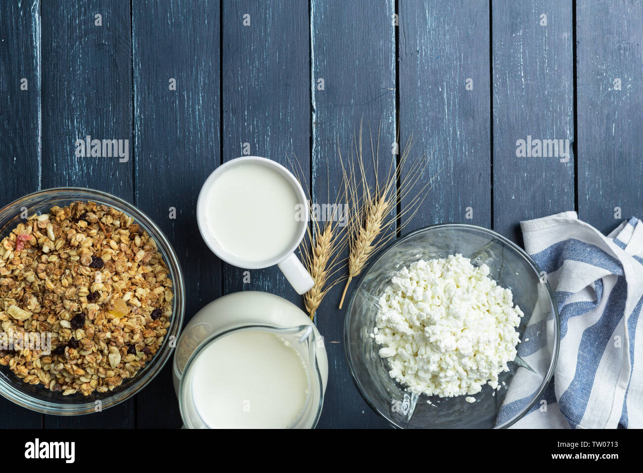 milk, cottage cheese dairy products Stock Photo Alamy