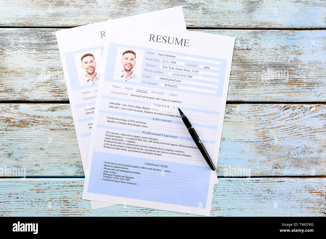 Resume forms on colour wooden table - Resume Forms On Colour Wooden Table TW07RG 