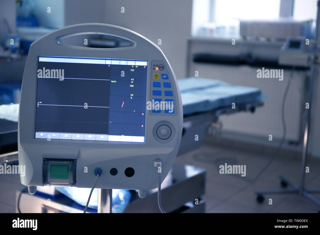 Cardiac monitor hires stock photography and images Alamy
