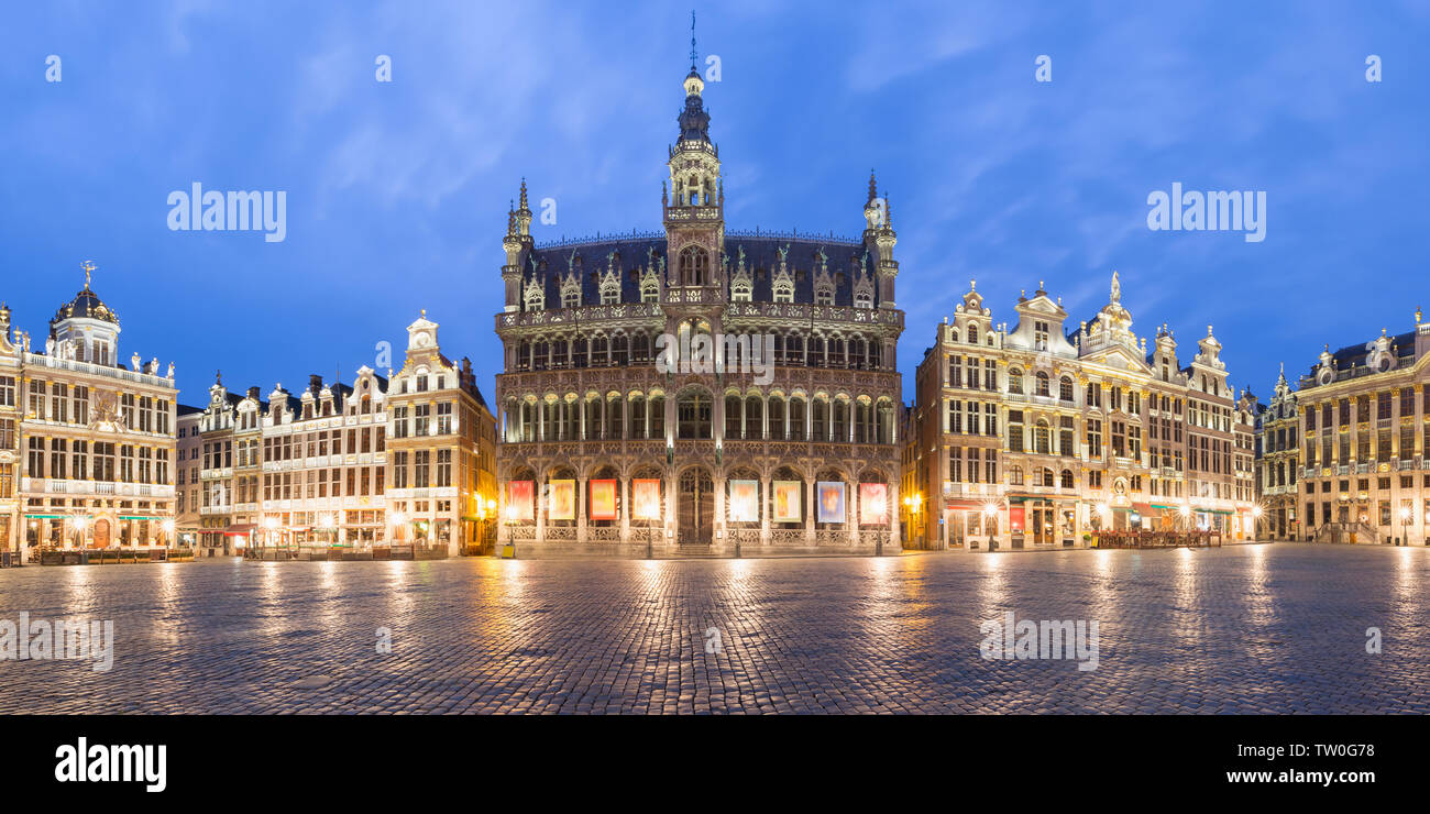 Grand Place Square at night in Brussels, Belgium Stock Photo