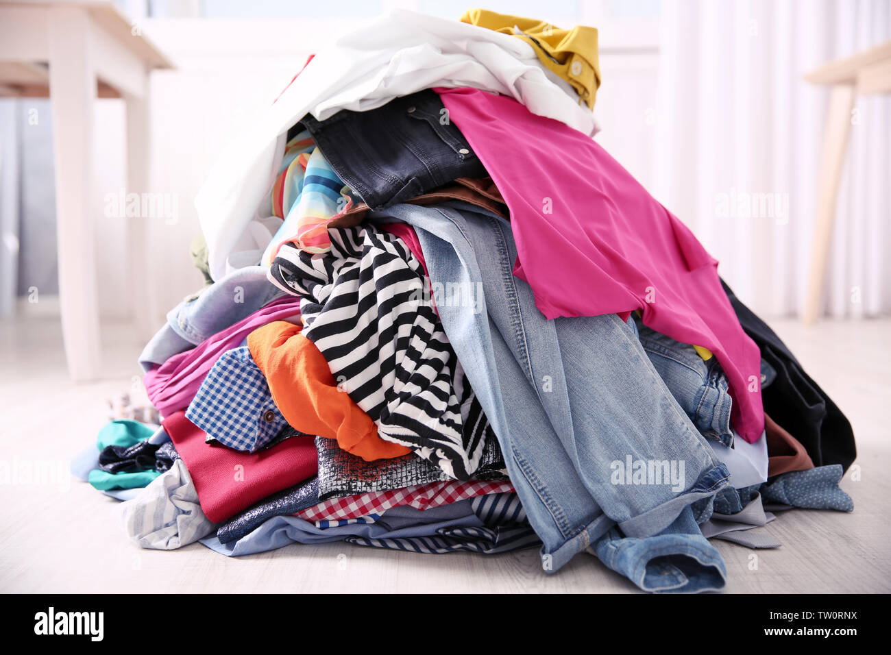 Messy closet hi-res stock photography and images - Alamy
