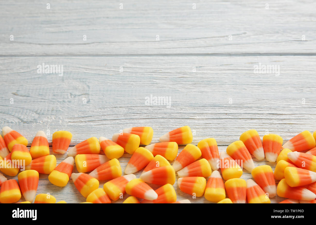 Candy corns hi-res stock photography and images - Alamy