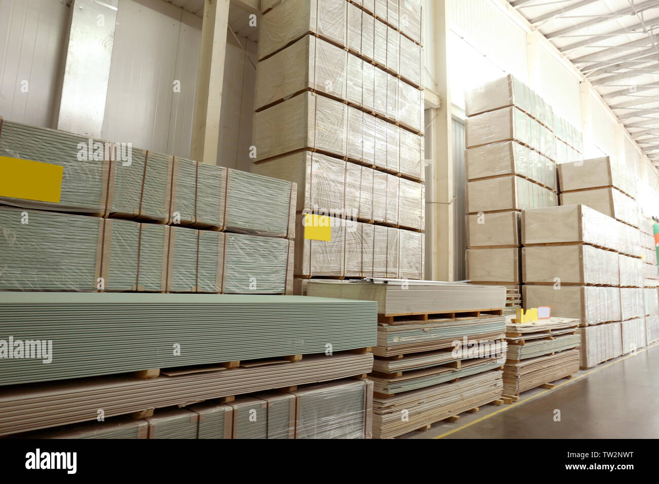 Building materials in wholesale warehouse Stock Photo Alamy