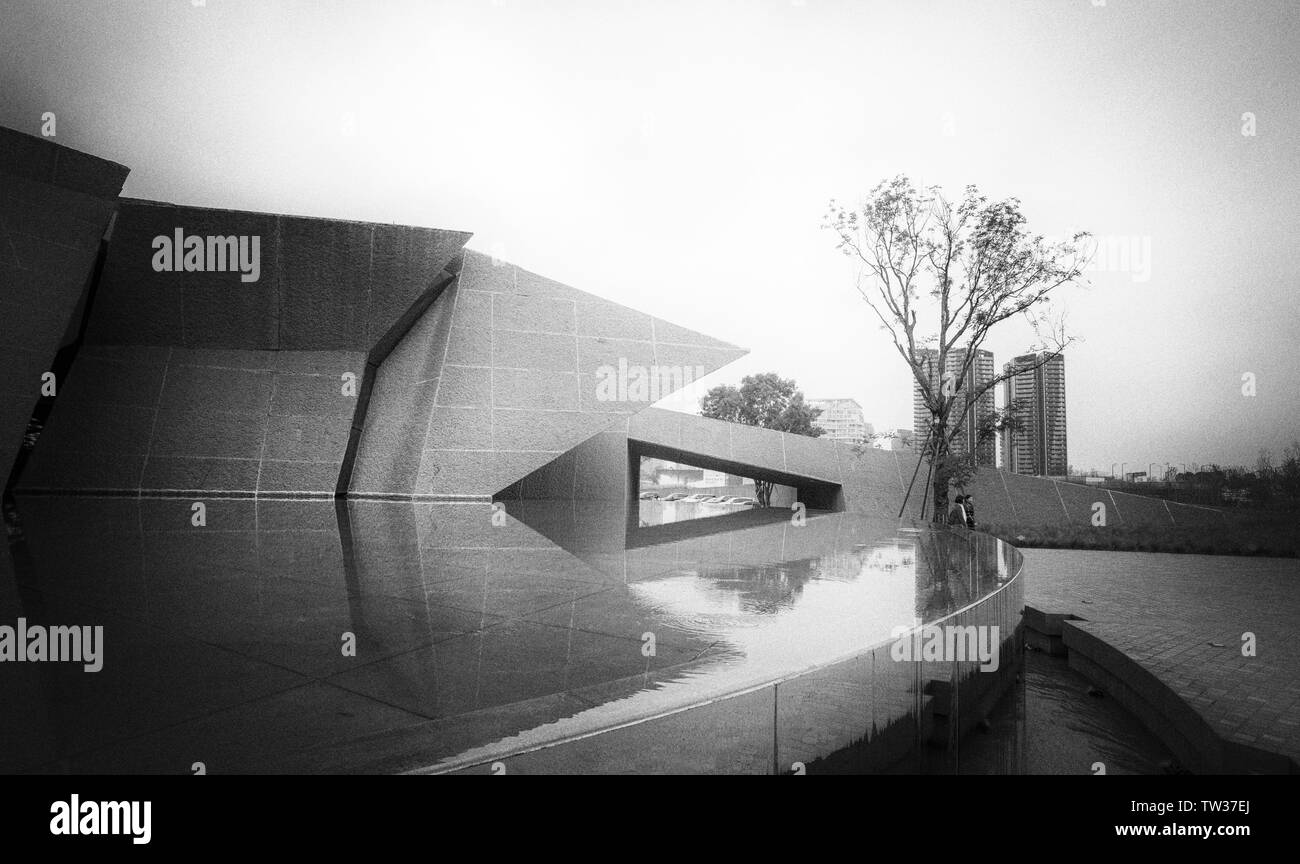 Waters no man city architecture Black and White Stock Photos & Images ...