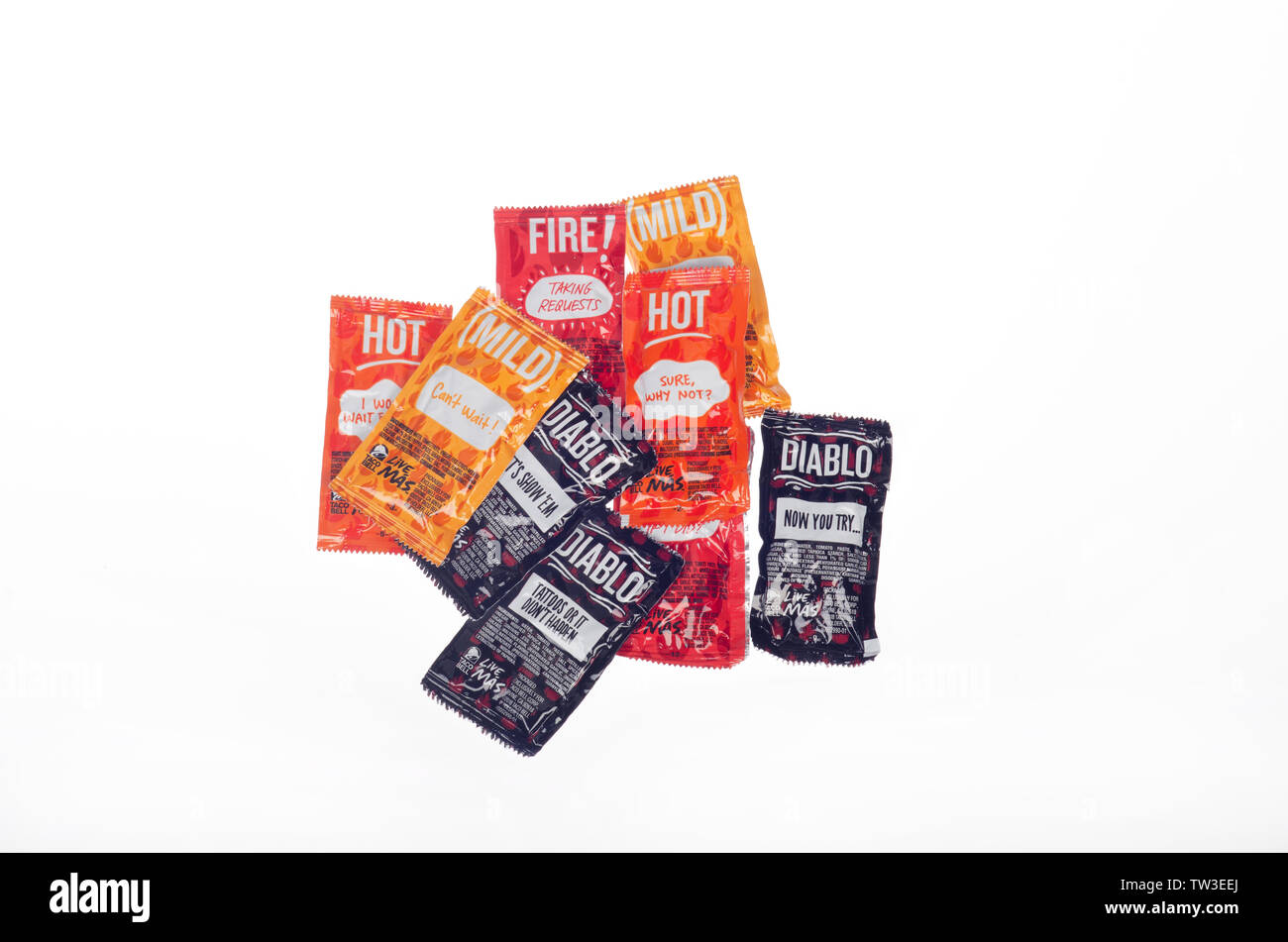 Packets of Taco Bell hot & mild sauce Stock Photo Alamy