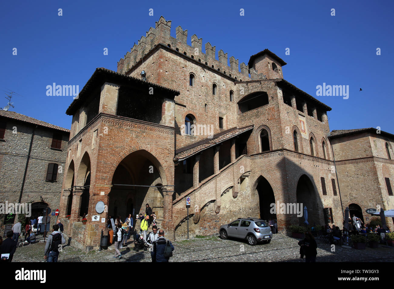 Castell Arquato Italy October 14 18 View Of Castell Arquato A Beautiful Town In Italy Stock Photo Alamy Castell Arquato Italy October 14 18 View Of Castell Arquato A Beautiful Town In Italy Stock Photo Alamy