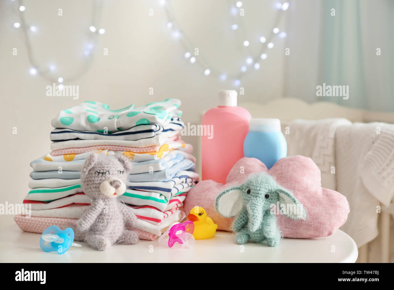 cute knitted baby clothes