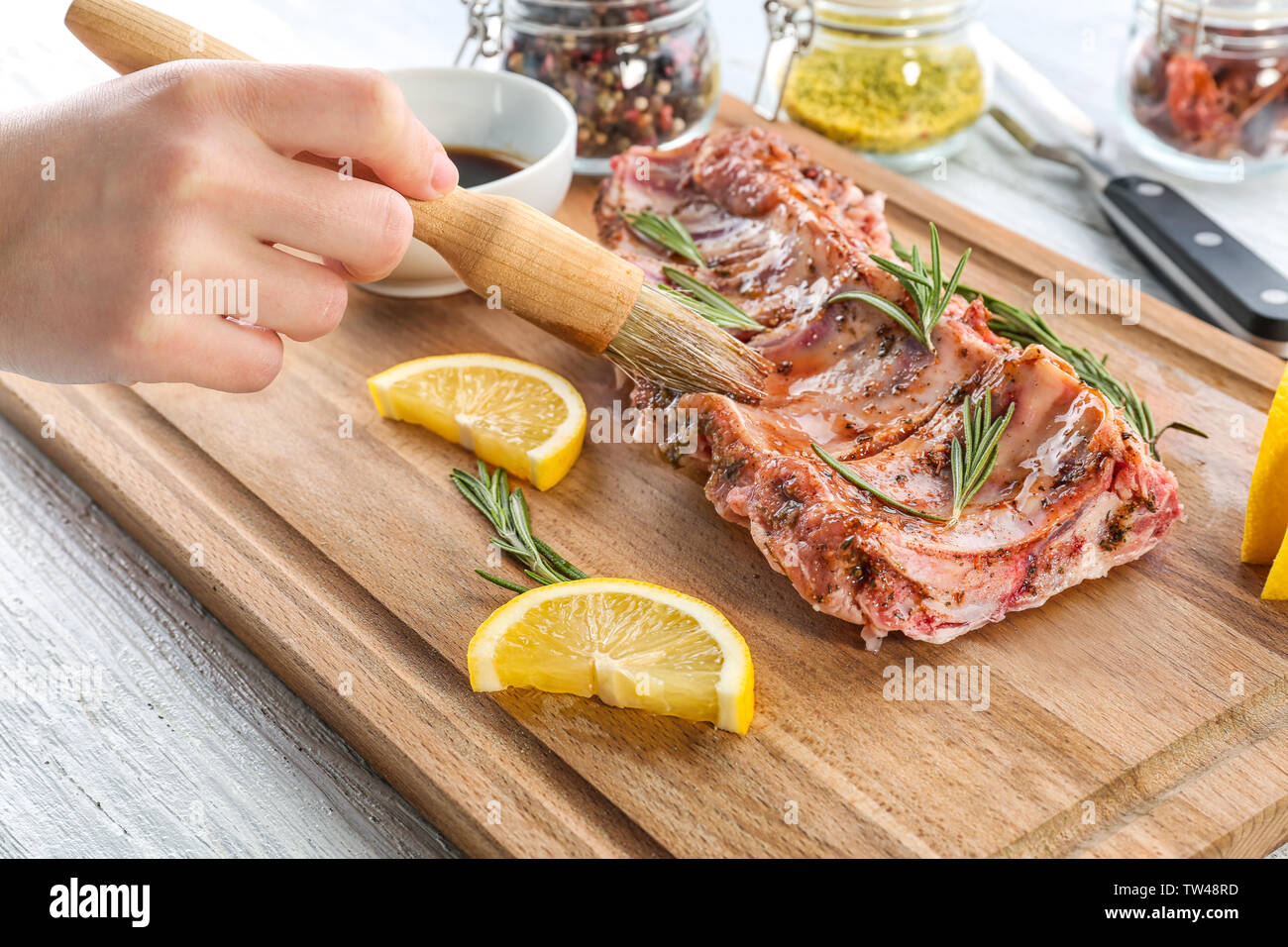 Spare ribs woman hi-res stock photography and images - Alamy