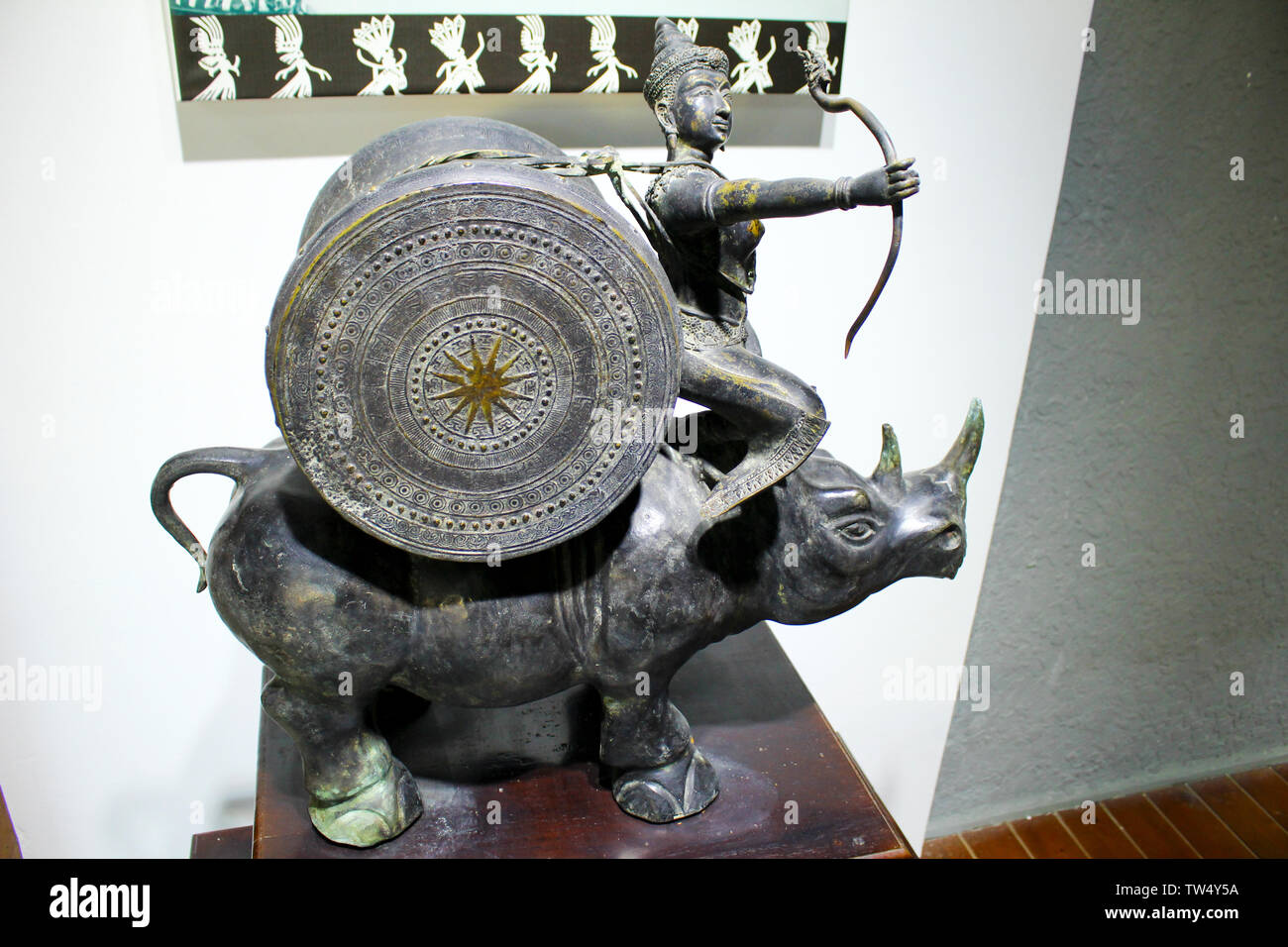 Bronze drum hi-res stock photography and images - Alamy