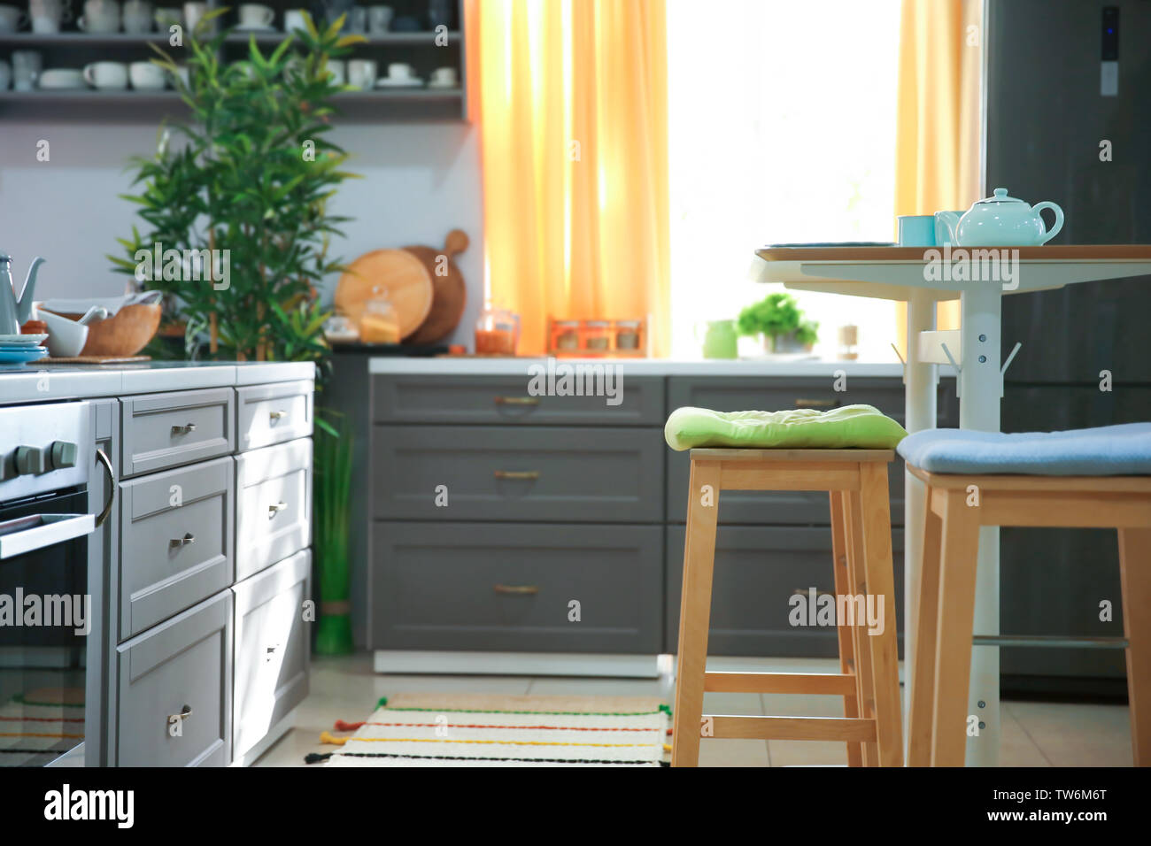 Interior of modern kitchen Stock Photo - Alamy