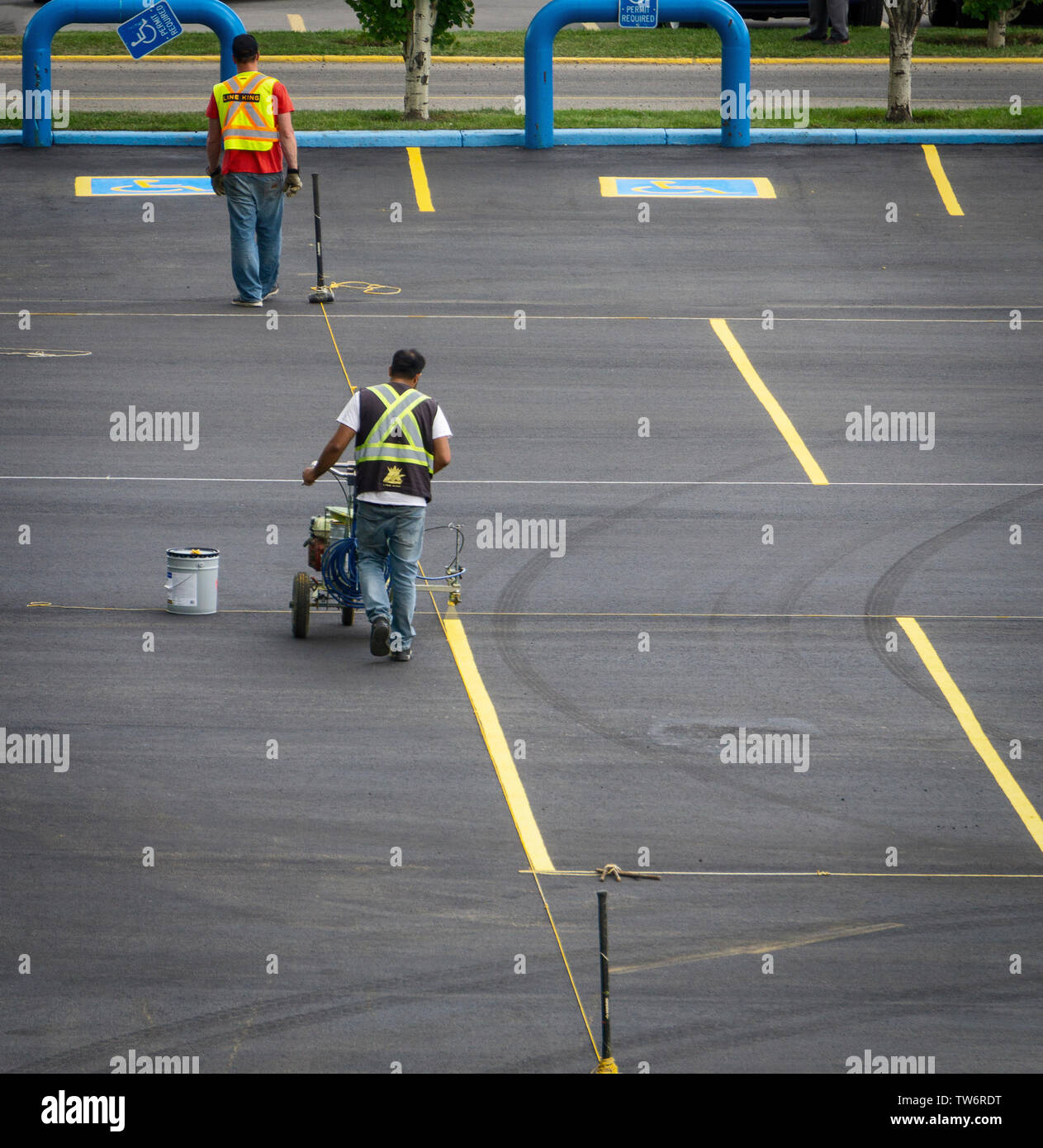 Paint asphalt laying Calgary Alberta Canada Stock Photo Alamy