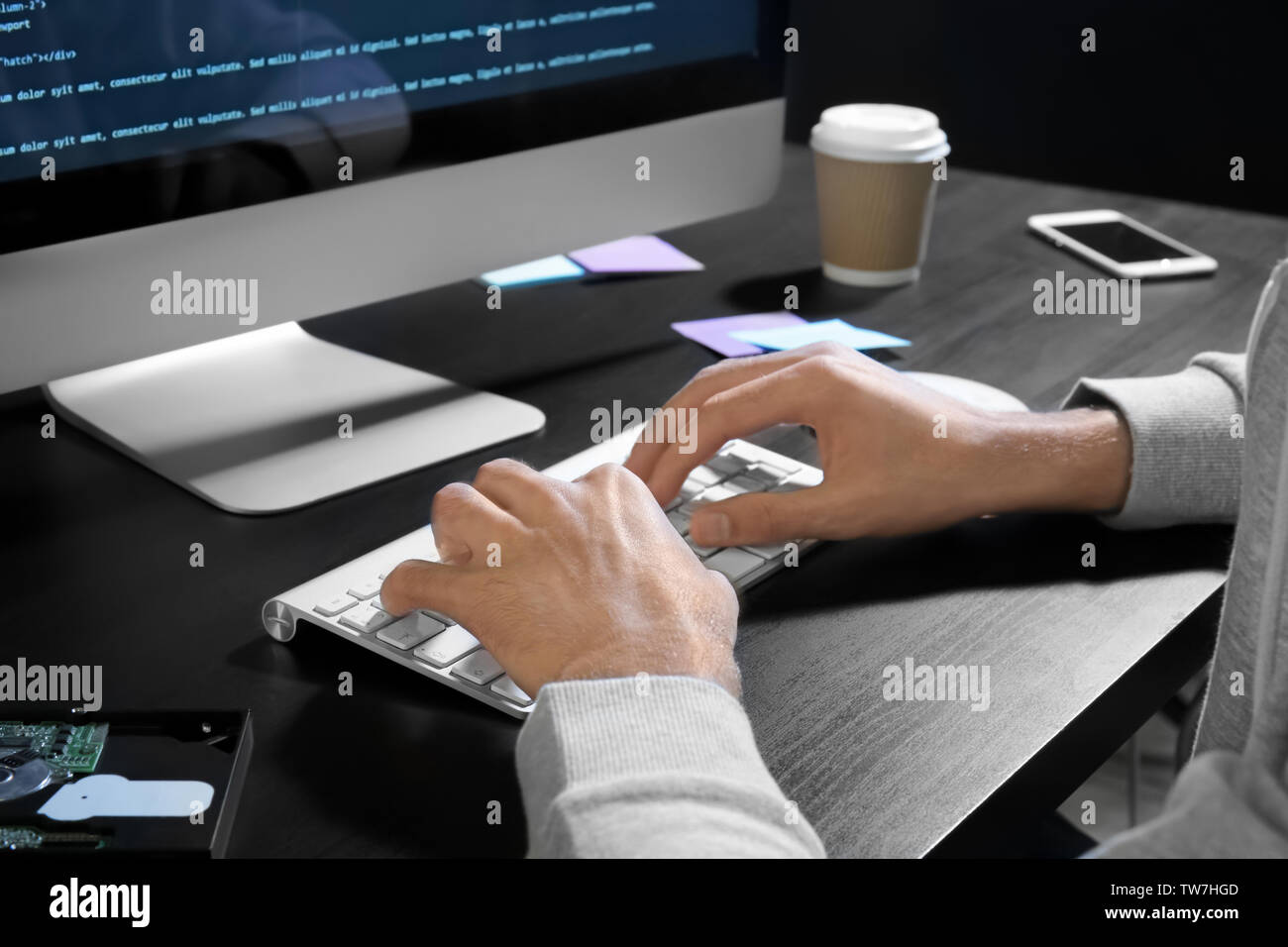 Hacking server hi-res stock photography and images - Alamy