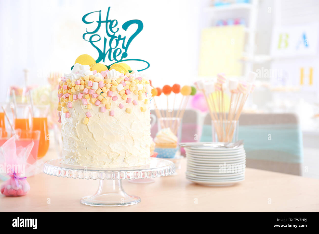He Or She Cake On Table Indoors Baby Shower Party Stock Photo Alamy