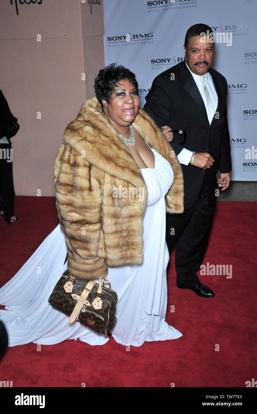LOS ANGELES, CA. February 10, 2008: Aretha Franklin at the Sony BMG Music  Entertainment party at the Beverly Hills Hotel following the 2008 Grammy  Awards. © 2008 Paul Smith  Featureflash Stock Photo - Alamy