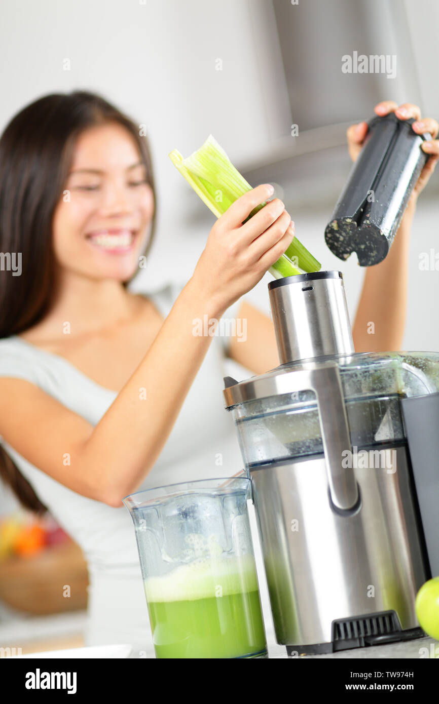 green juicer machine