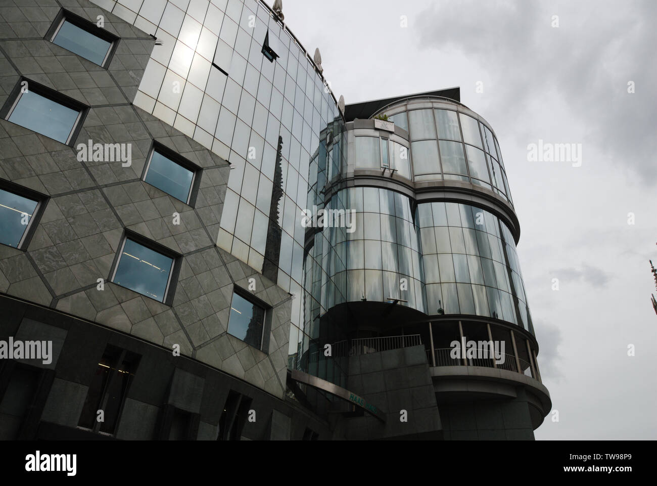 洋書 austria west new architecture New Chinese Architecture: Twenty Women Building the Future