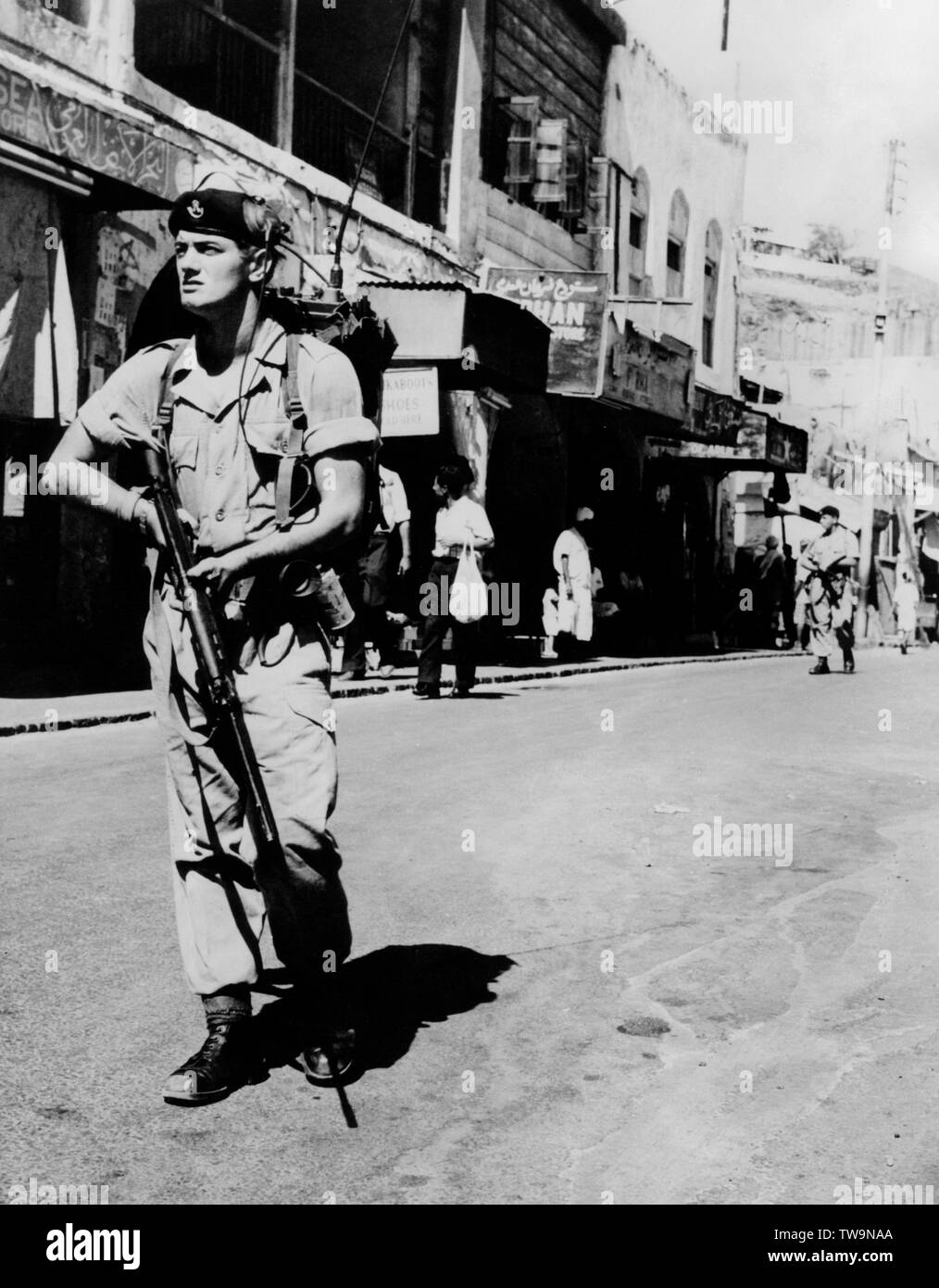 asia, yemen, aden, crater, english soldier, 1967 Stock Photo Alamy
