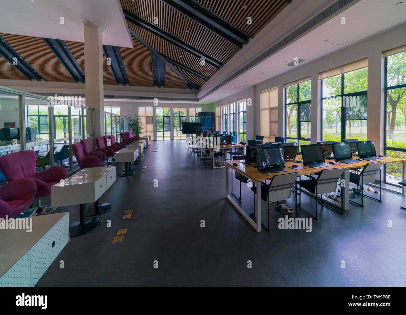 Electronic Reading Room of Wuhan Library Stock Photo Alamy