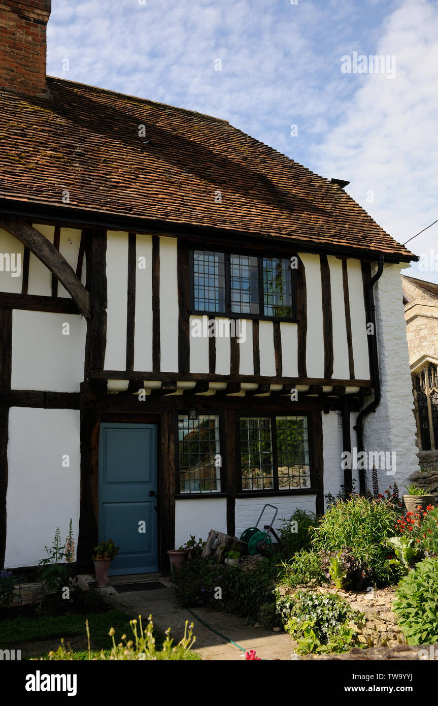 Church Farm House, Haddenham, Buckinghamshire is a timber  framed, Wealden type building,. It has a 14th century base and ground floor, and 15th to 16 Stock Photo