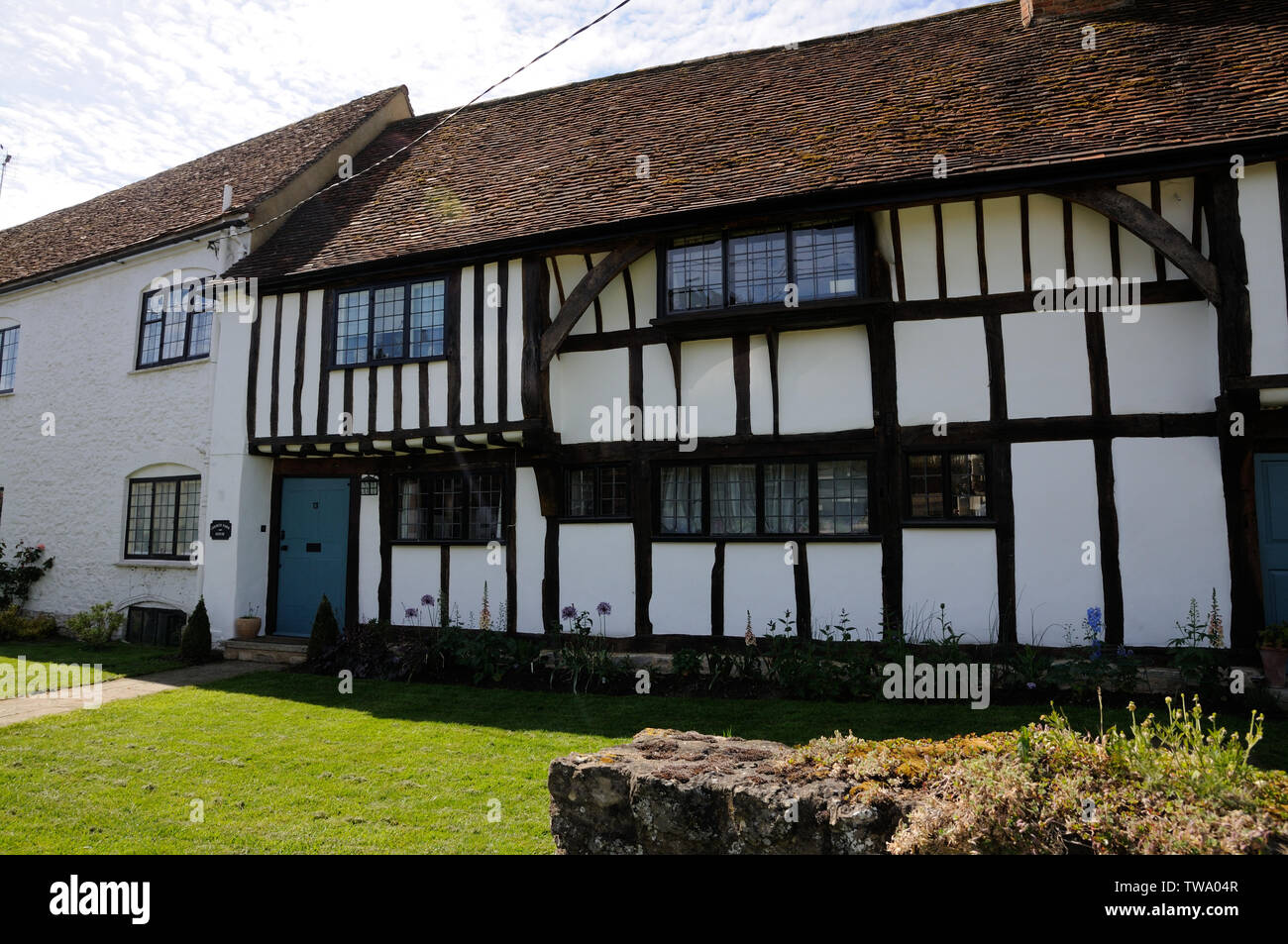 Church Farm House, Haddenham, Buckinghamshire is a timber  framed, Wealden type building,. It has a 14th century base and ground floor, and 15th to 16 Stock Photo