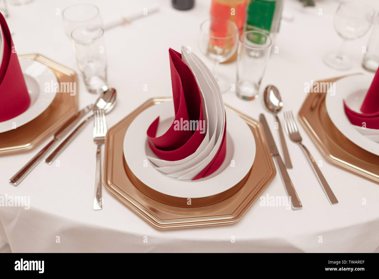 napkins in the interior. Round Banquet table served. Interior of