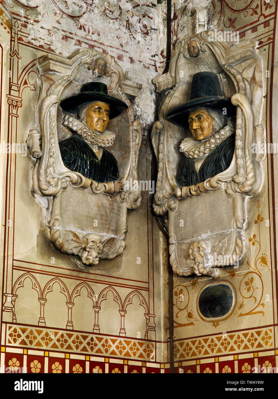 Wall tablet busts to two Puritain ladies. Katherine Agard, d. 1628 aged 66 and her daughter Ann Woollocke d. 1657, aged 71. Hanbury church, England. Stock Photo