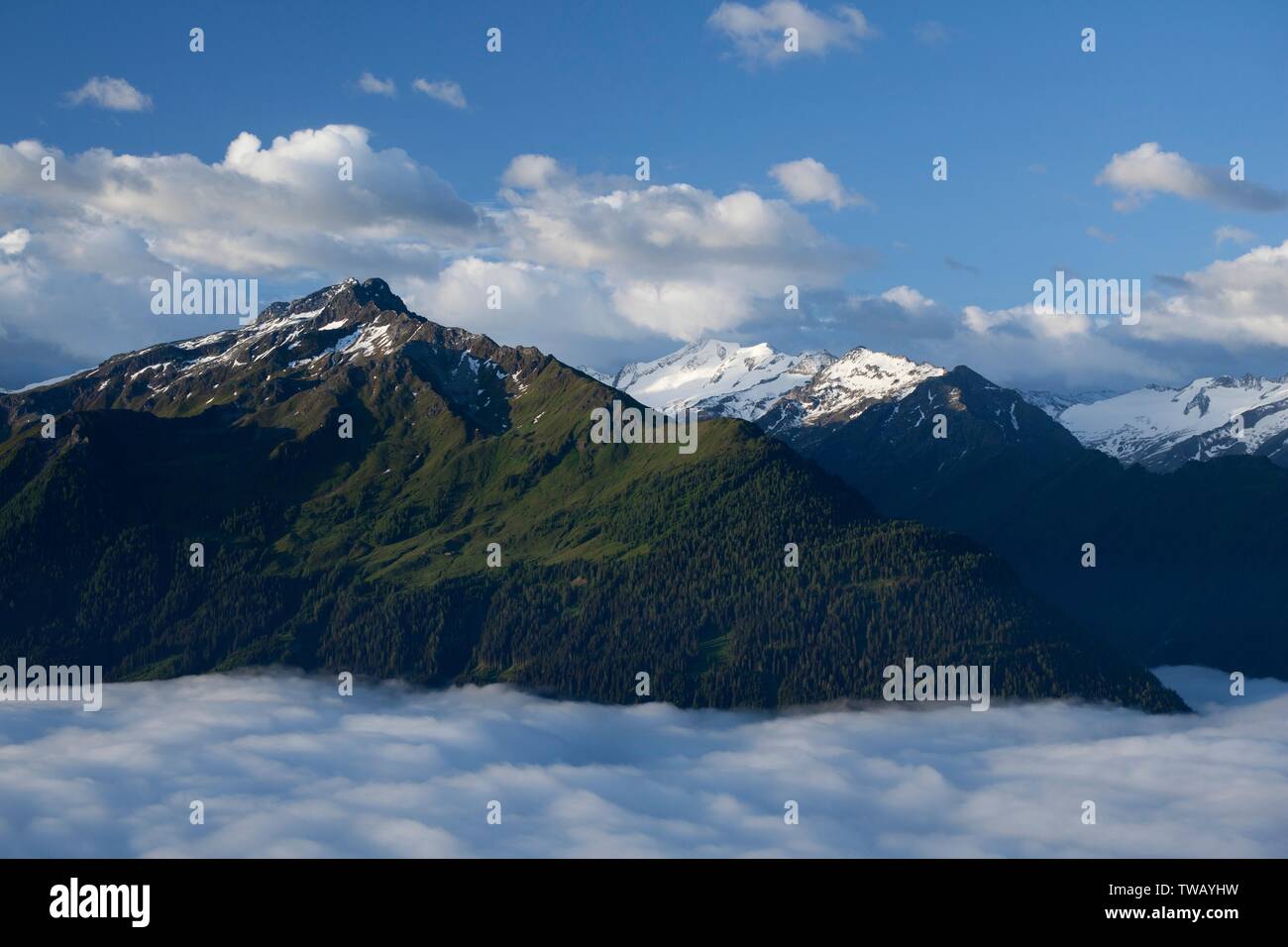 Austria, Salzburg County, Heuschartenkopf (peak), view from the Wildkogelkamm, nat. Stock Photo