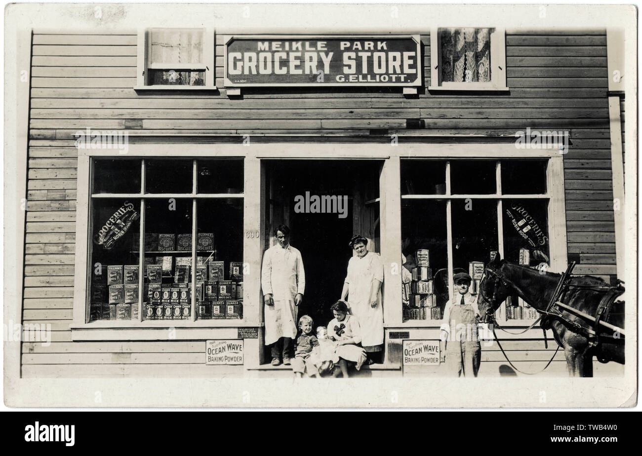 Grocery Store, Meikle Park, Port Arthur, Ontario, Canada Stock Photo