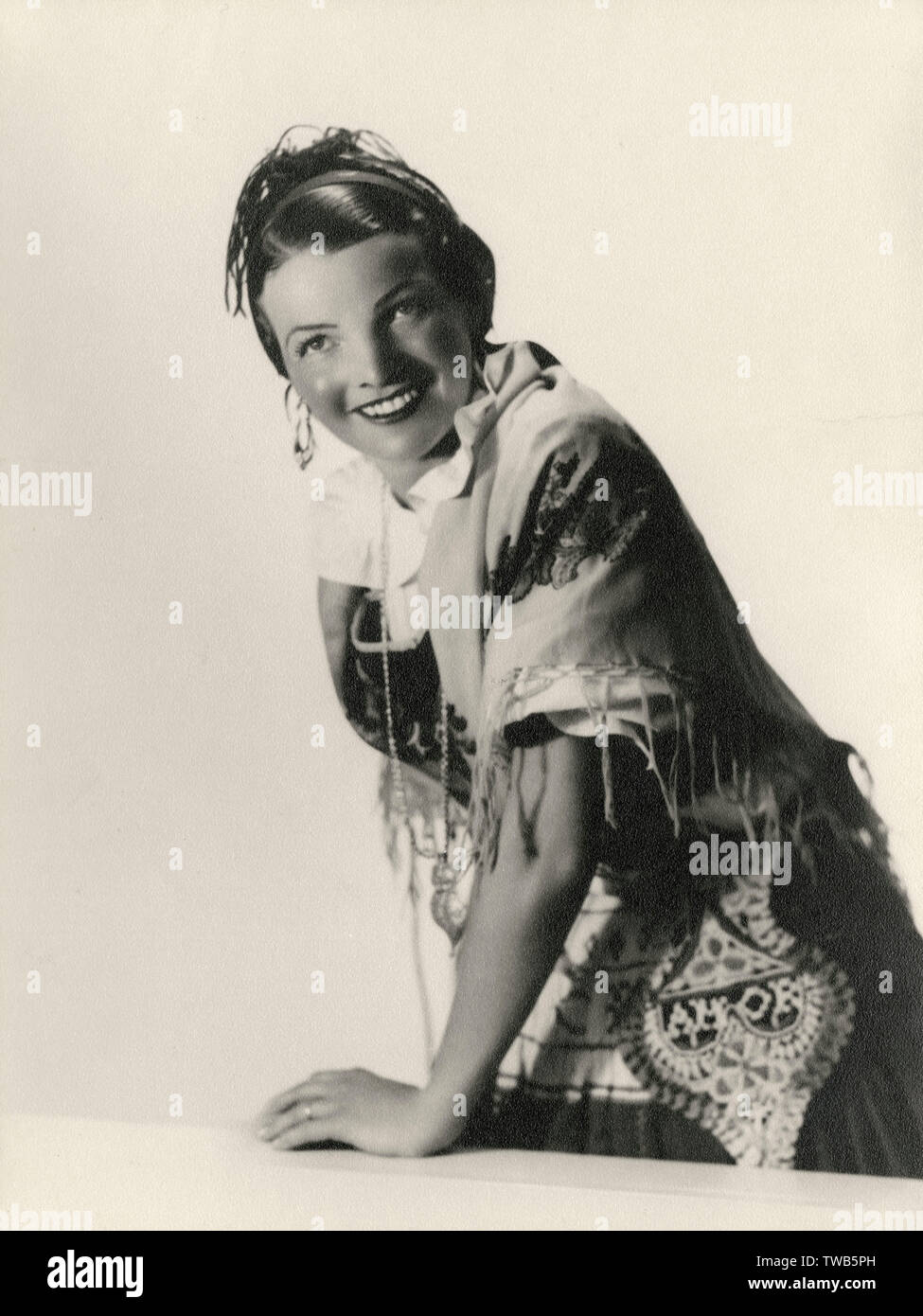 Helen Mary Elizabeth Taylor as a Gypsy by Madame Yevonde Stock Photo