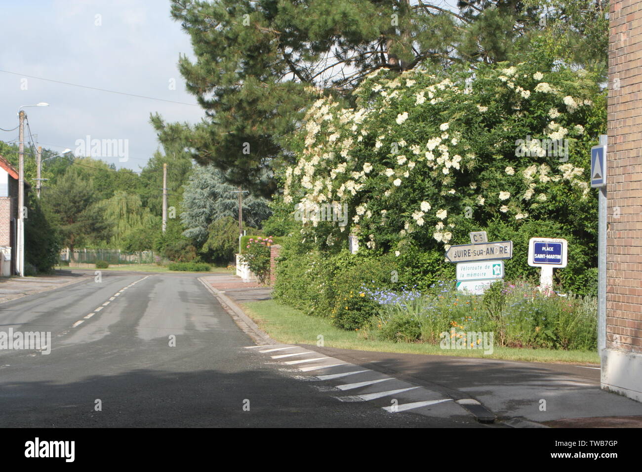 Ville sur Ancre Stock Photo Alamy