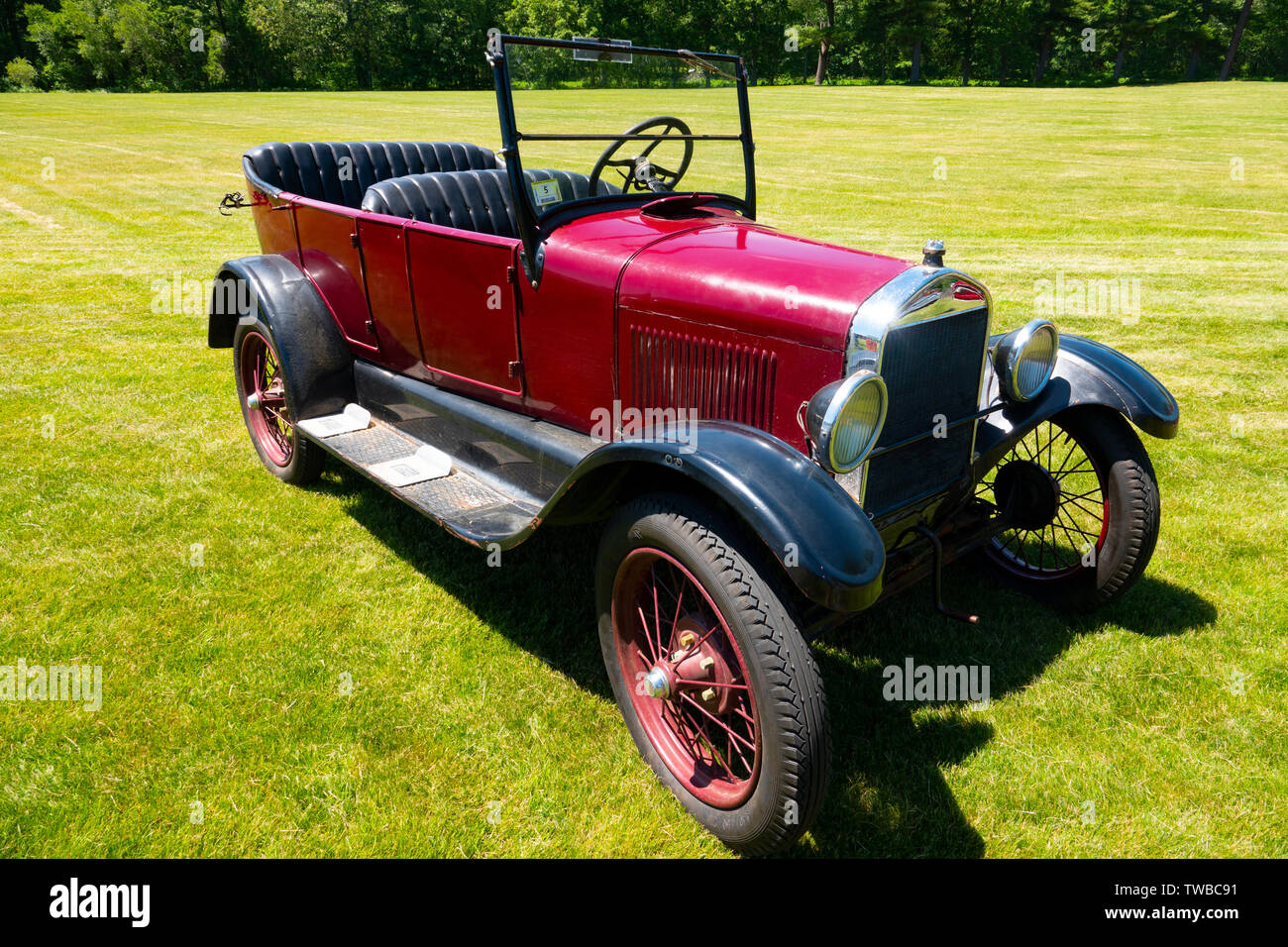 USA Automobiles car FORD Model T circa 1925 red  auto Stock Photo