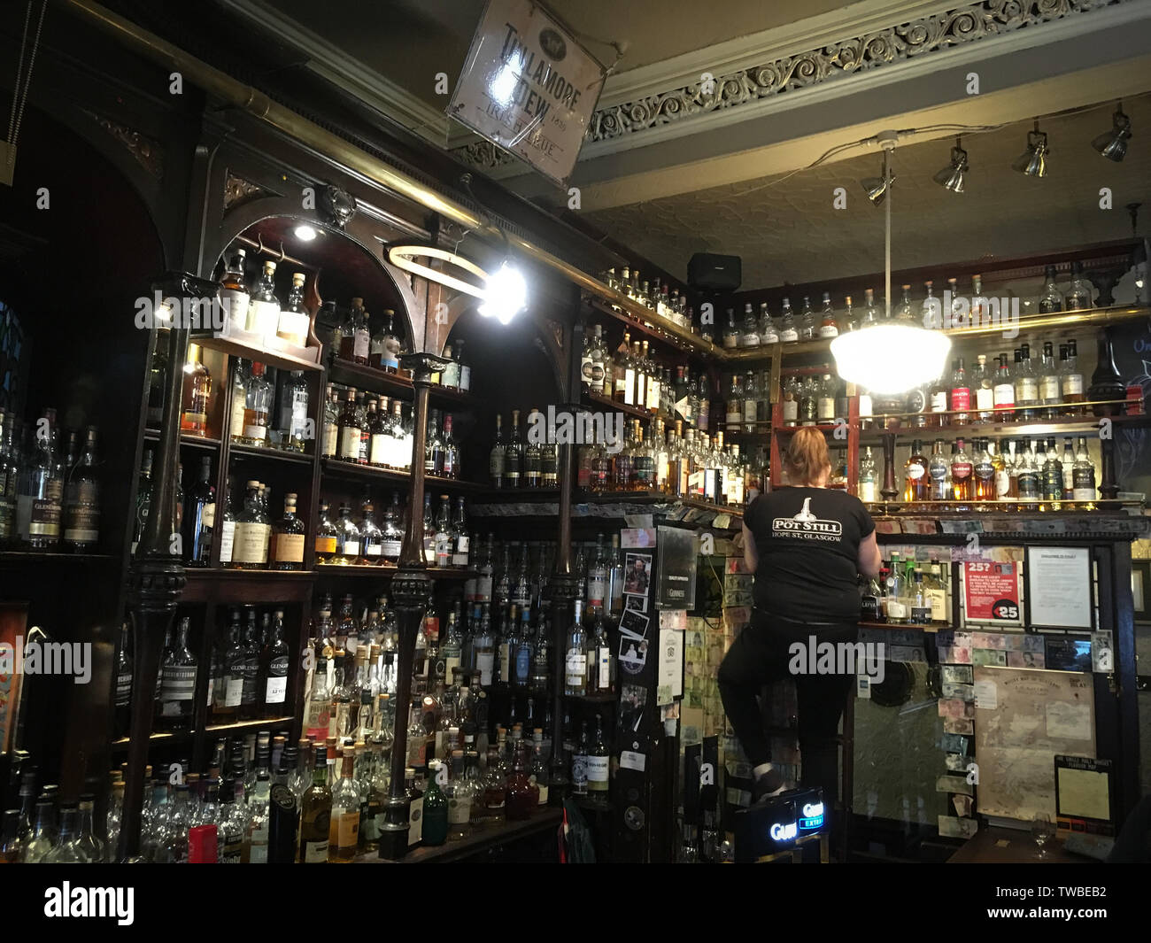 Pot still bar glasgow hires stock photography and images Alamy