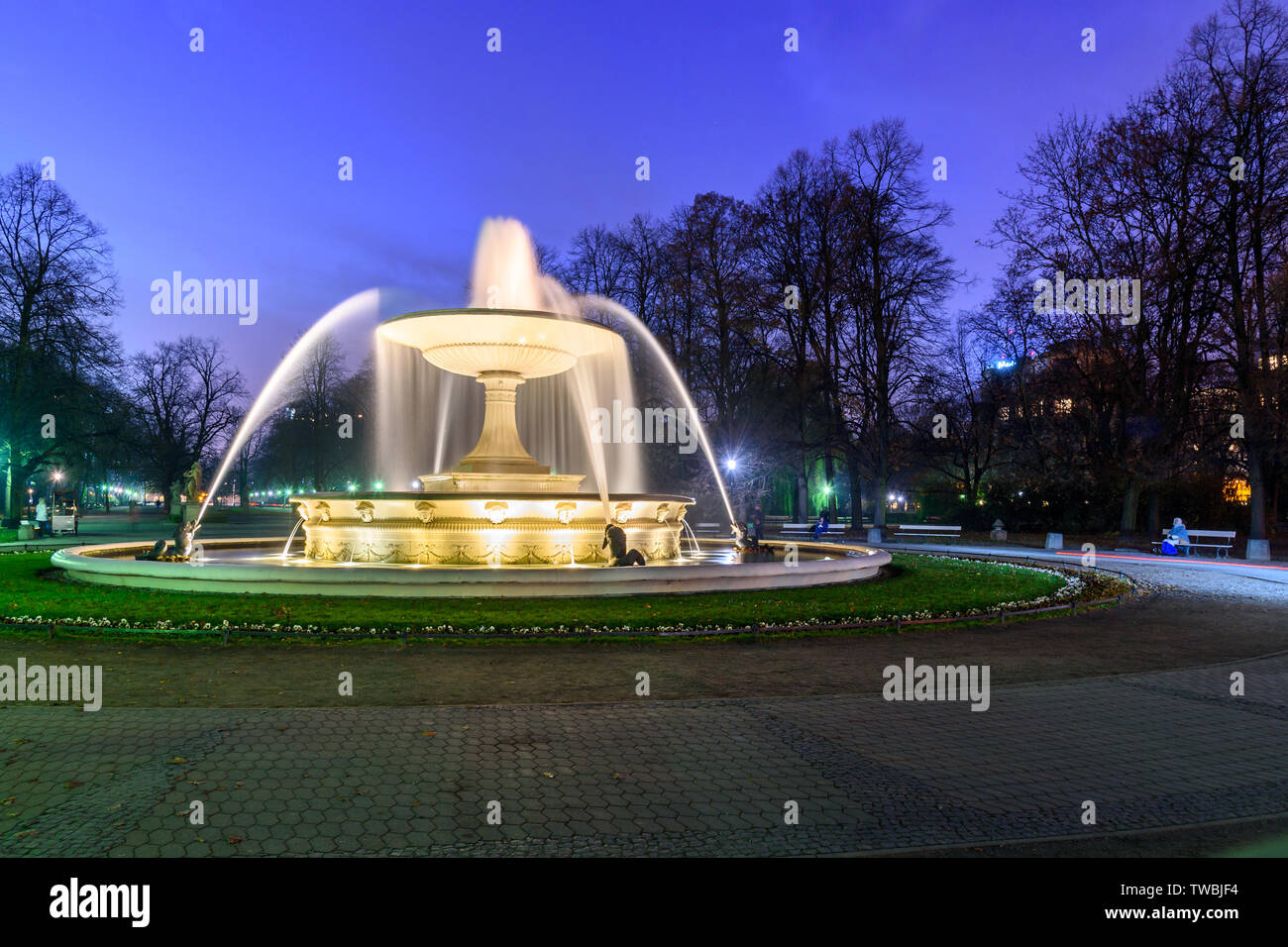 Fountain illumination hi-res stock photography and images - Alamy