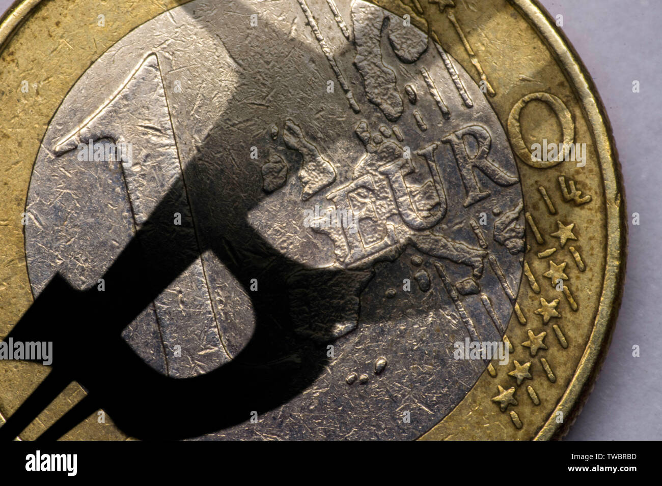 Euro coin vector hi-res stock photography and images - Alamy