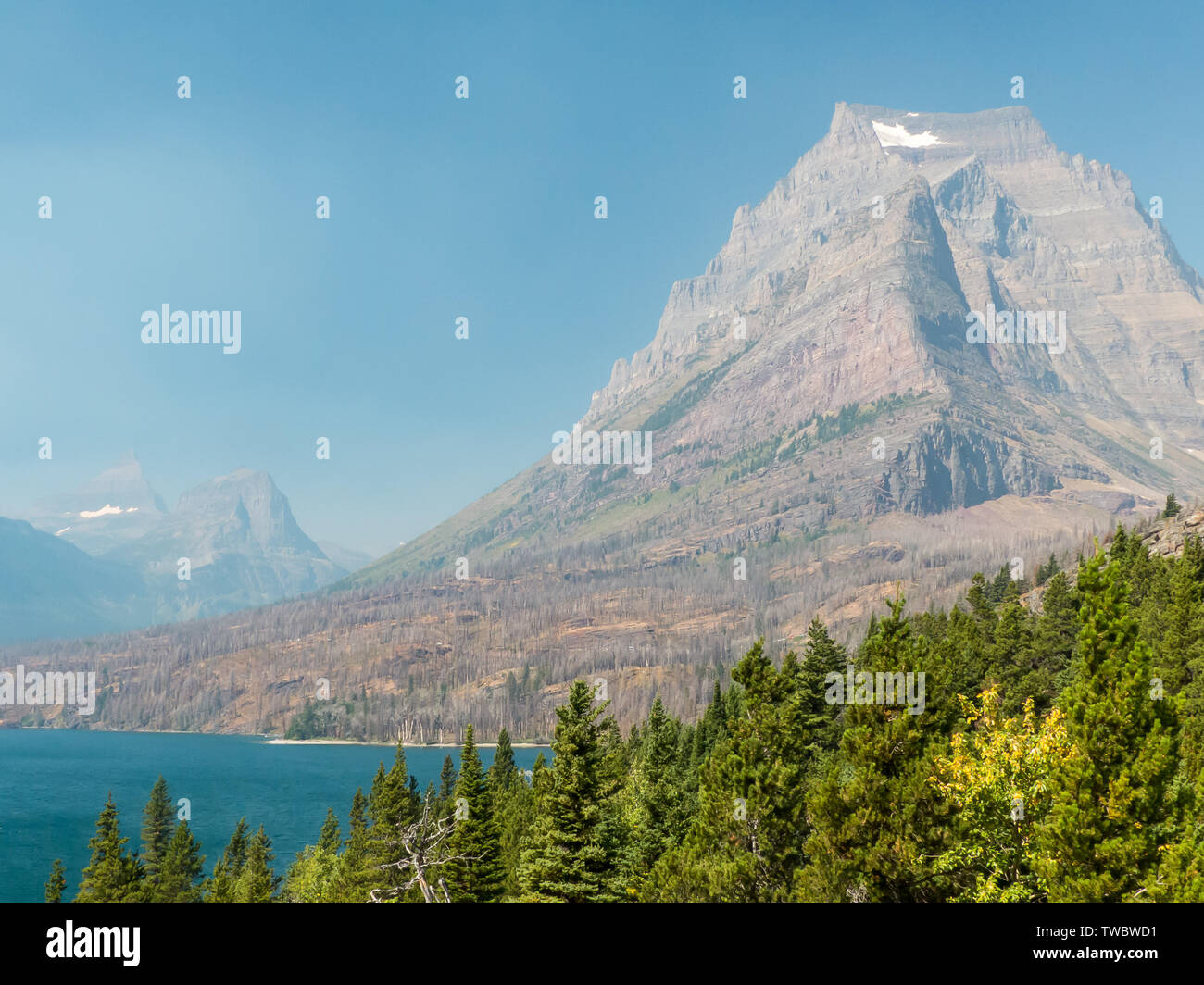 Glacier National Park, Montana: 'Going to the Sun' Mountain, and the turquoise waters of Saint Mary Lake Stock Photo