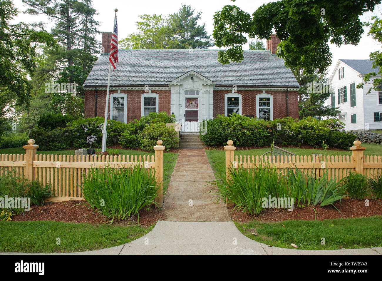 Taylor Library in the historical district of East Derry, New Hampshire ...