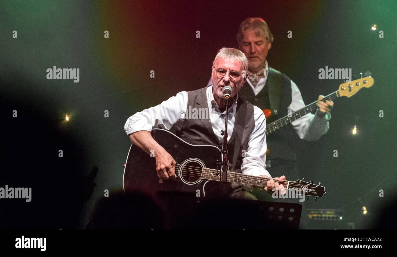 Steve Harley and Cockney Rebel on stage at the Gate to Southwell festival, 2019 Stock Photo