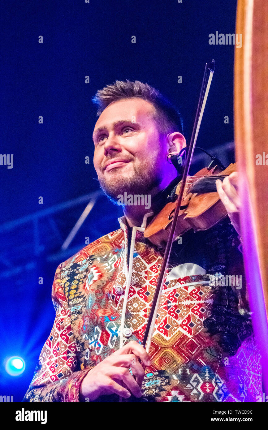 Calan the Welsh folk music group live on stage at the Gate to Southwell