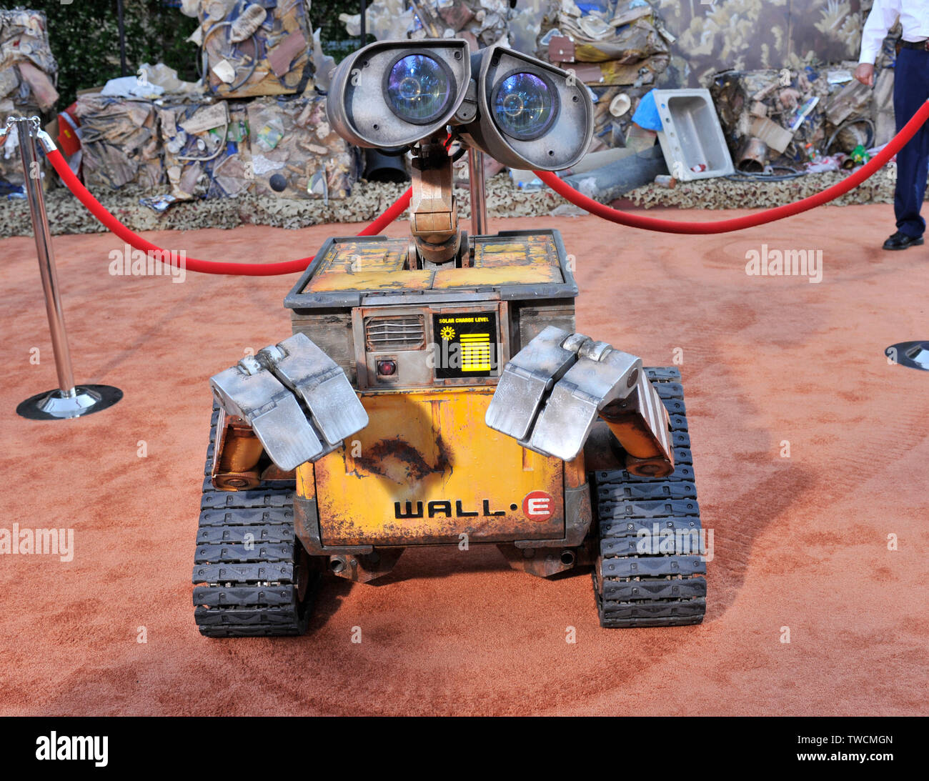 LOS ANGELES, CA. June 21, 2008: Wall-E robot at the world premiere of  Disney Pixar's "Wall-E" at the Greek Theatre, Los Angeles. © 2008 Paul  Smith / Featureflash Stock Photo - Alamy