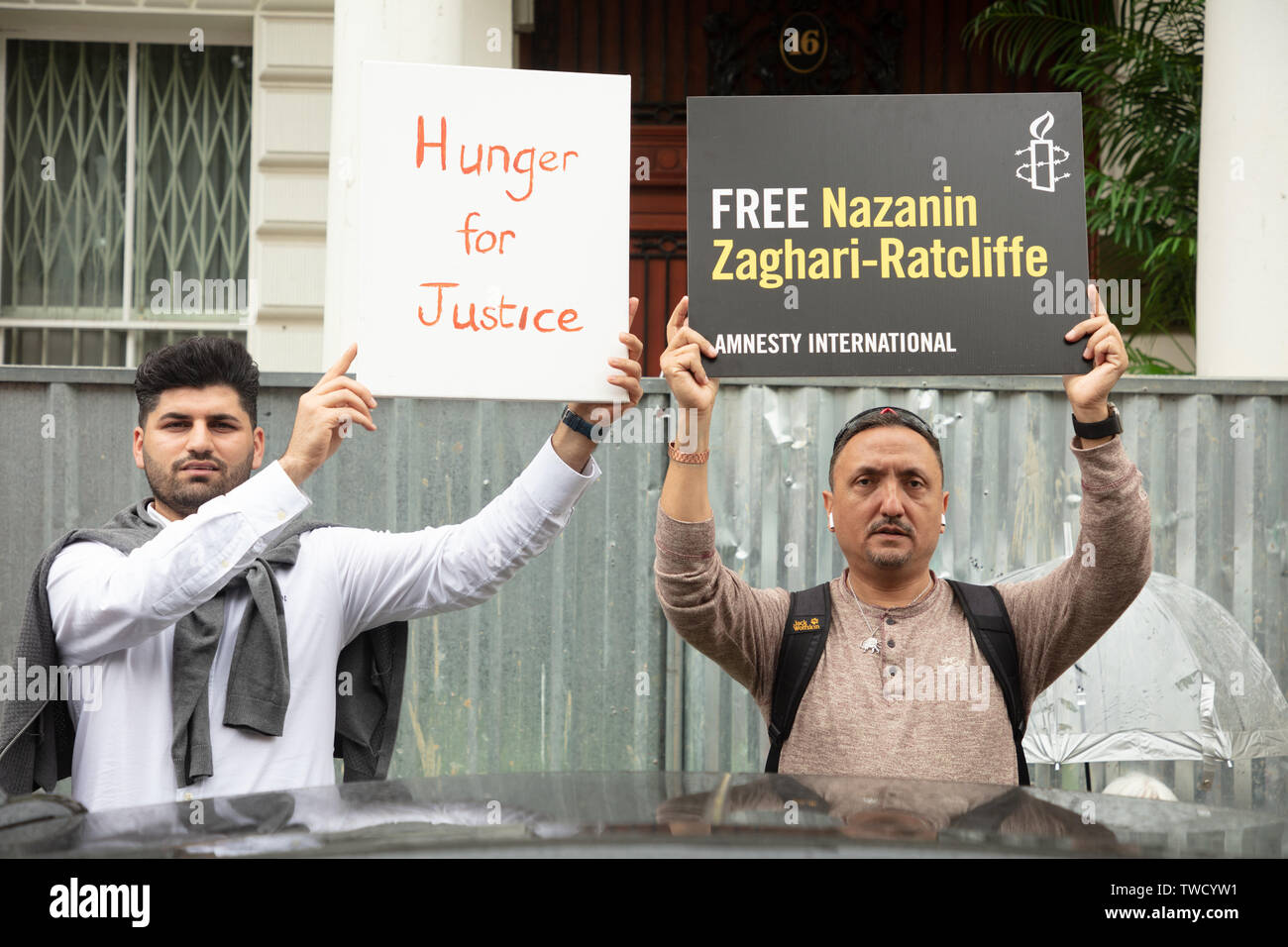 London, UK. 19th June 2019. Hunger strike: Supporters of Richard Ratcliffe who is on hunger strike in front of the Iranian embassy in London in protest of the detention of his wife Nazanin Zaghari in Iran over spying allegations. Credit: Joe Kuis / Alamy Stock Photo