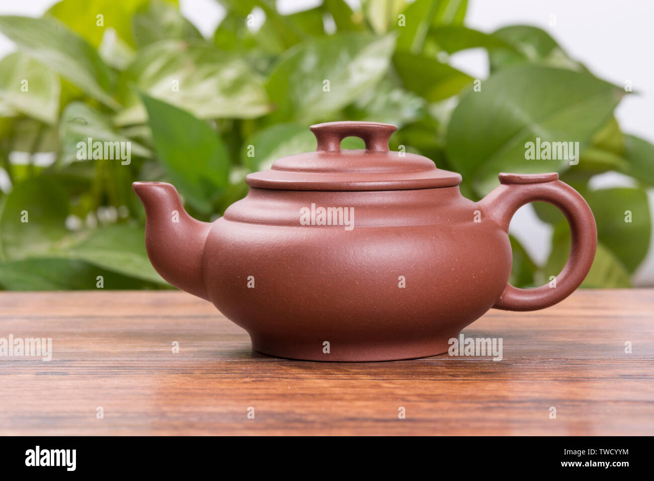 purple clay pot Stock Photo Alamy