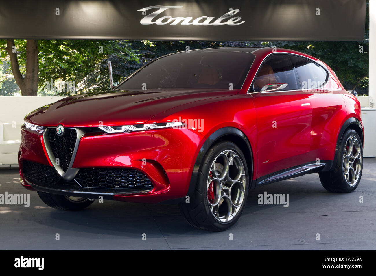 Alfa romeo tonale hi-res stock photography and images - Alamy