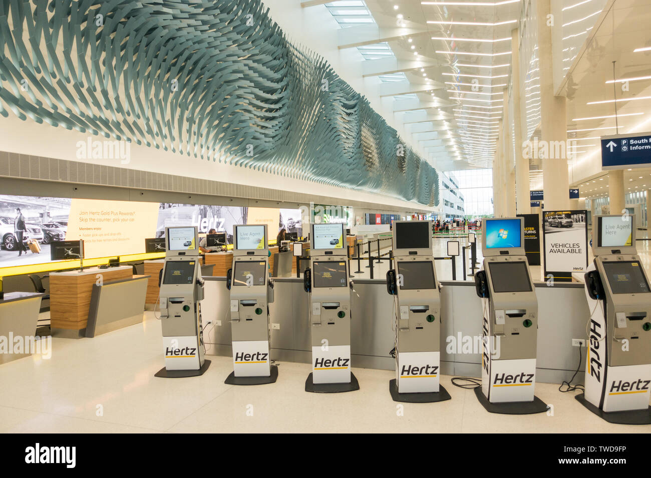 Hertz Car Rental Desk Stock Photos Hertz Car Rental Desk Stock