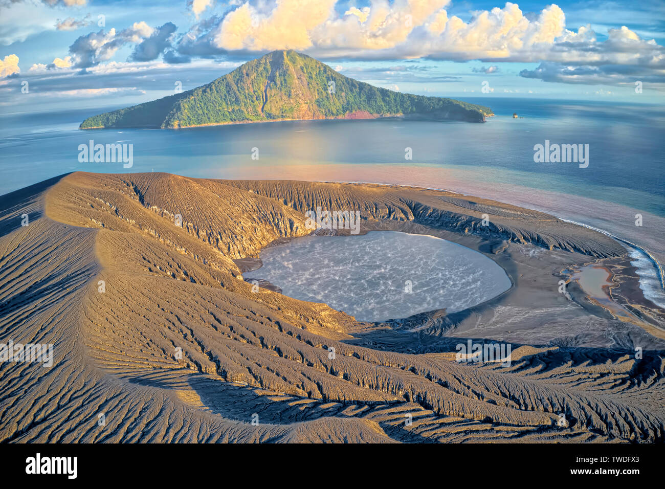An update of Anak Krakatau on Saturday 05 May 2019. The Krakatoa island (also known as 'Krakatau 