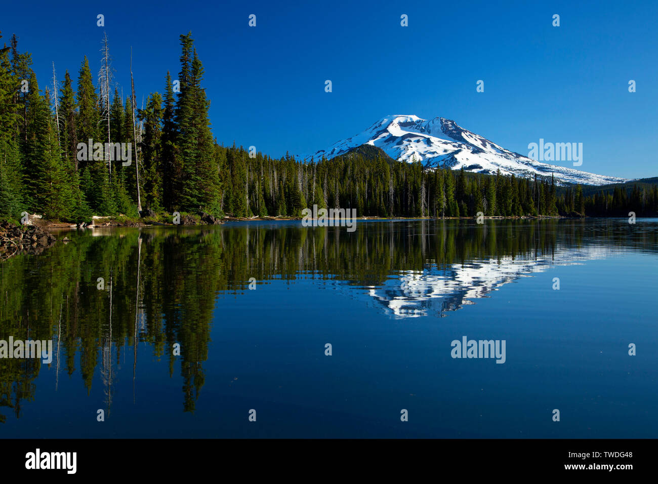 South Sister from Sparks Lake, Cascade Lakes National Scenic Byway ...