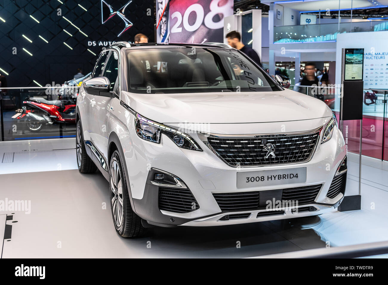 Peugeot 3008 High Resolution Stock Photography And Images Alamy Peugeot 3008 High Resolution Stock Photography And Images Alamy