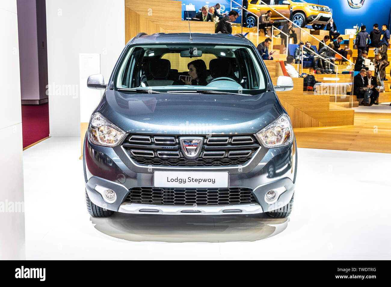 Dacia lodgy stepway hi-res stock photography and images - Alamy