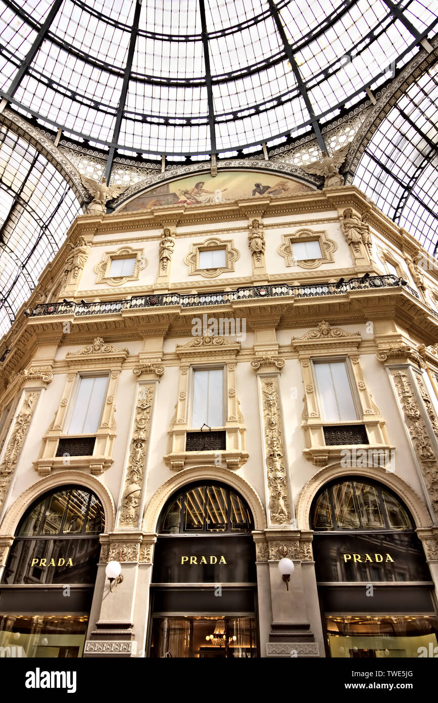 Milan, Lombardy, Italy, 04/27/2019. Prada shop at the Galleria Vittorio  Emanuele II in Milan. The gallery, built in neo-Renaissance style at the  end o Stock Photo - Alamy